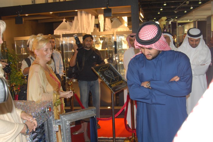 Madame Sabine Balve and the son of His Highness Sheik Mohammed bin Rashid al Maktoum - the royal leader of Dubai in UAE (8)